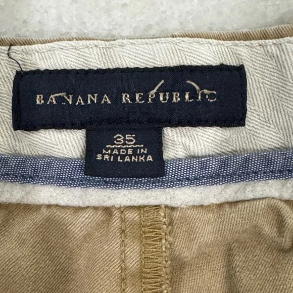 Banana Republic Men's Brown Cargo Shorts - Picture 4 of 4